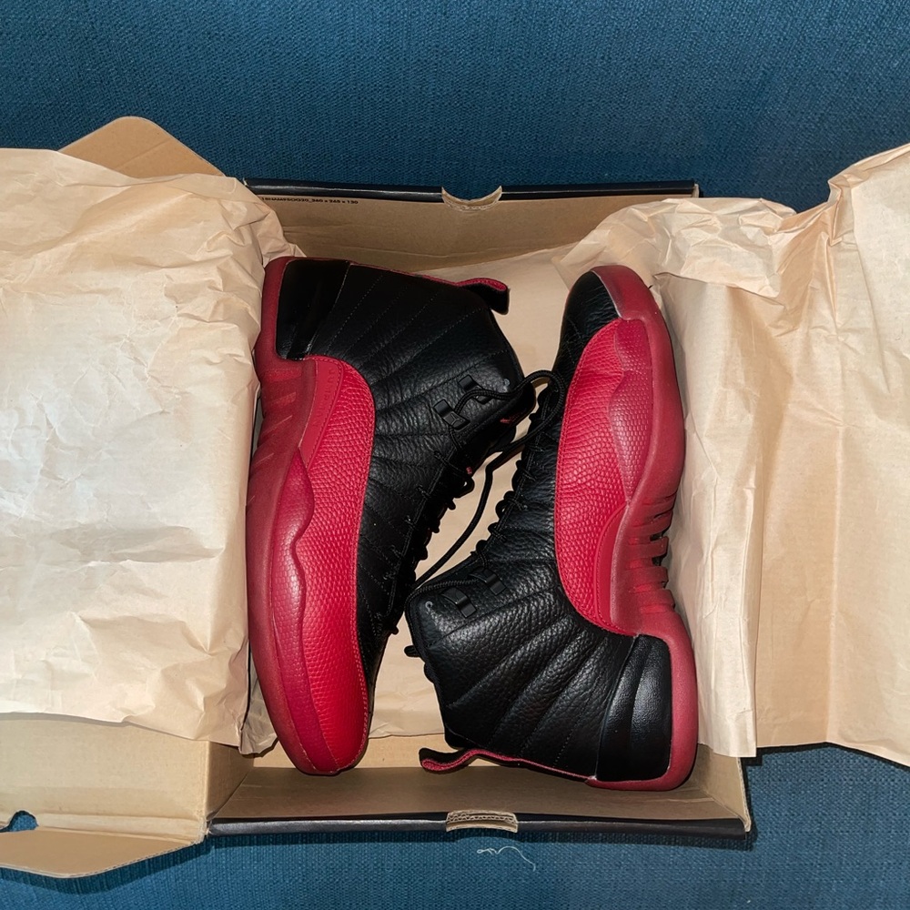 Jordan retro 12 flu games size 12